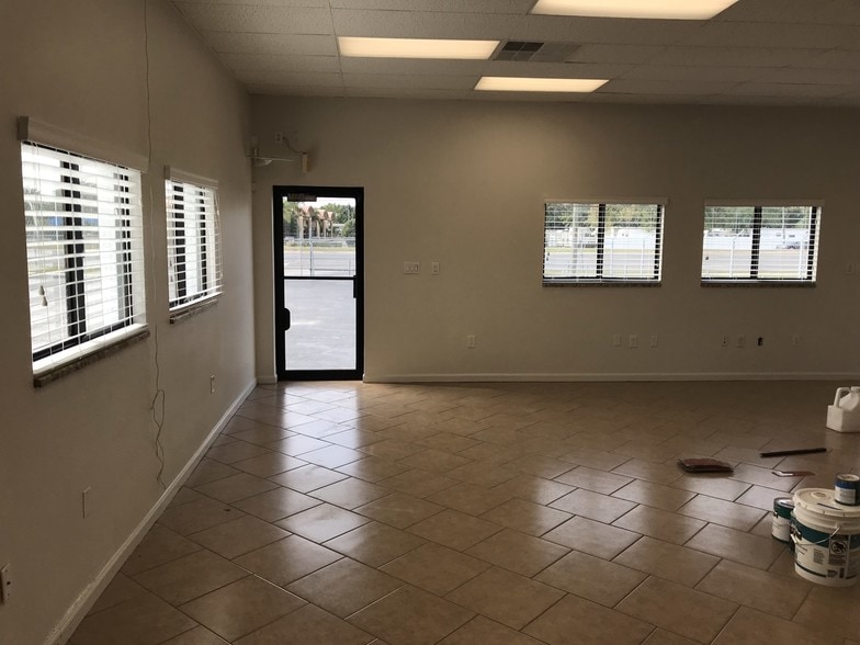 More Photos Of 12433 66th St N, Largo Storefront Retail Office For Sale