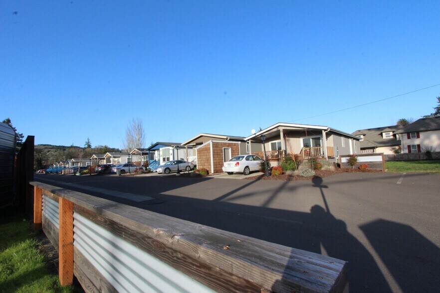 More Photos Of 515 SE Sheridan Rd, Sheridan Manufactured Housing Mobile Home Park For Sale
