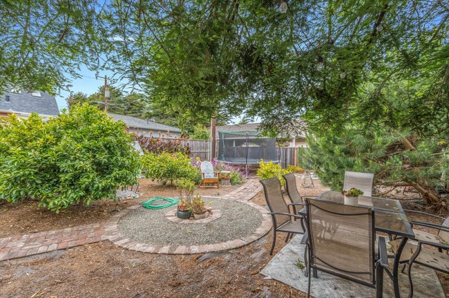 More Photos Of 575 Myrtle St, Half Moon Bay Apartments For Sale