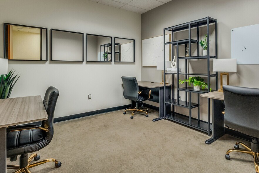 More Photos Of 13355 Noel Rd, Dallas Office For Lease