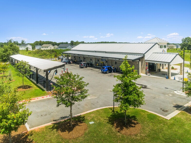 More Photos Of 3555 Highway 81 E, McDonough Carwash For Sale
