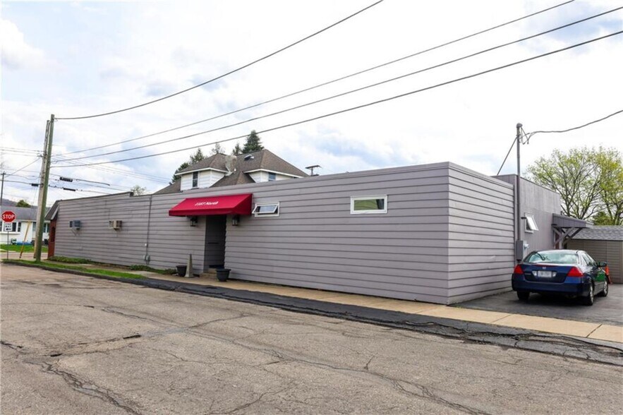 More Photos Of 1157 N Main St, Elmira Restaurant For Sale