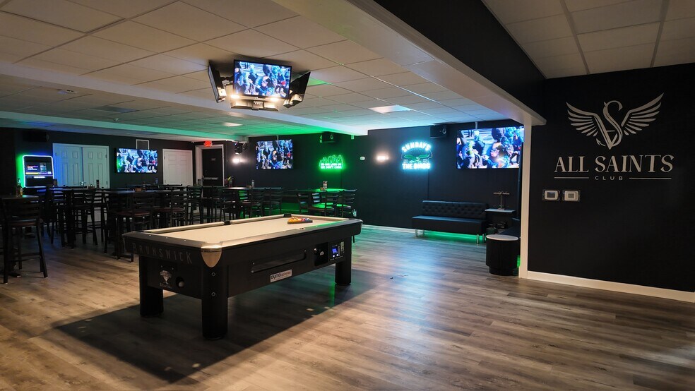 More Photos Of 1143 Wood St, Bristol Restaurant For Sale