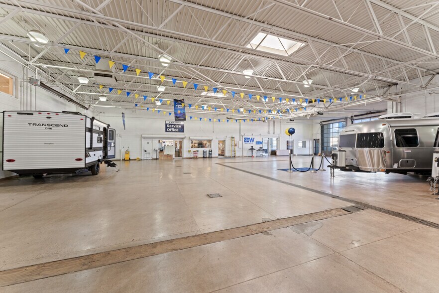 More Photos Of 3204-3208 E Platte Ave, Colorado Springs Auto Dealership For Sale