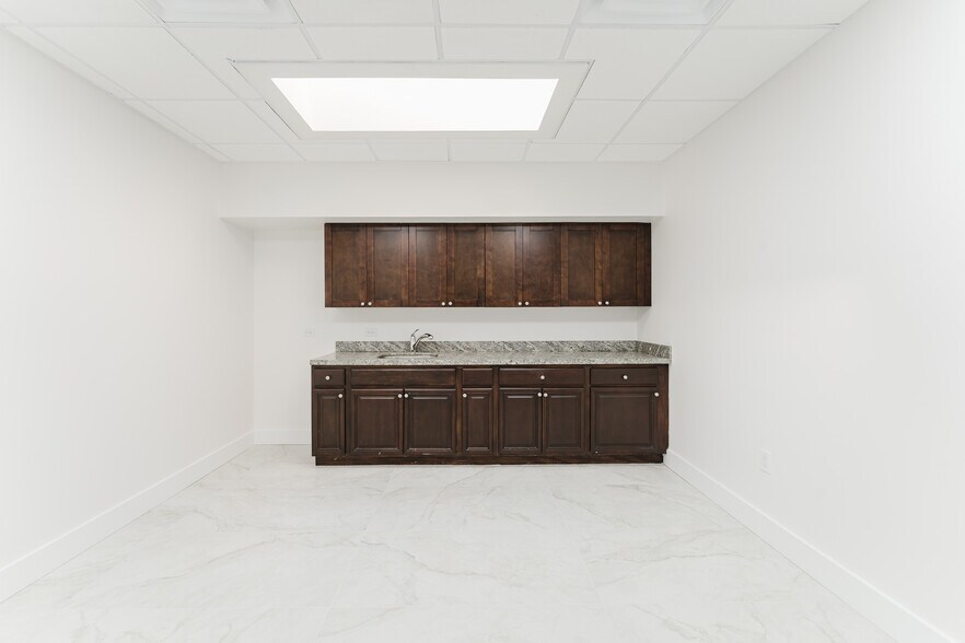 More Photos Of 40 SE 5th St, Boca Raton Office For Lease