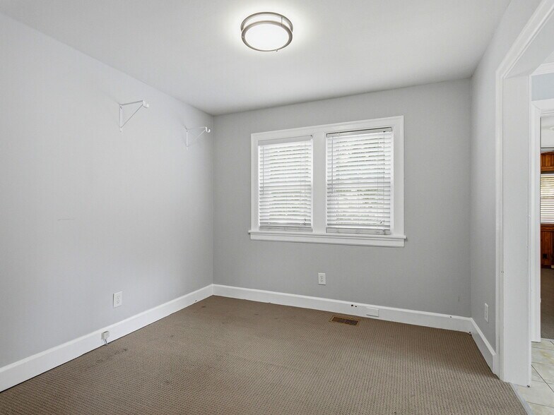 More Photos Of 1063 Louisville Hwy, Goodlettsville Flex For Sale