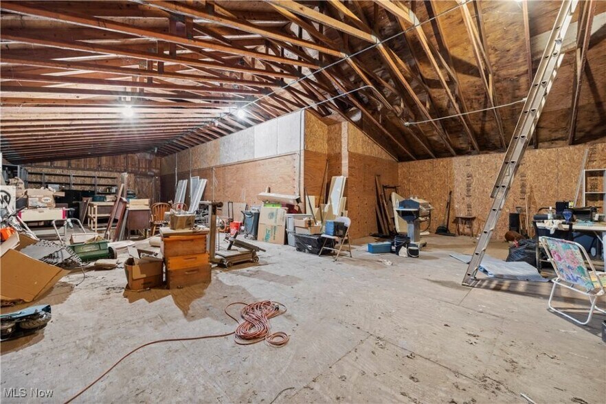 More Photos Of 40175 Banks Rd, Grafton Horse Stables For Sale