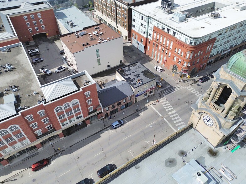 More Photos Of 59 Dalhousie St, Brantford Storefront For Lease