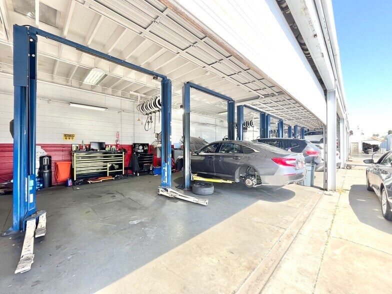 More Photos Of 2820 Fulton Ave, Sacramento Auto Dealership For Lease