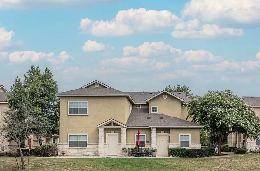 More Photos Of 1000 Diamond Dr, Boerne Apartments For Sale