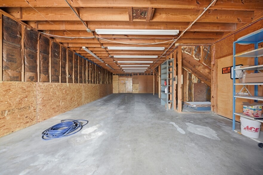 More Photos Of 9965 Highway 6, Navasota Auto Dealership For Sale