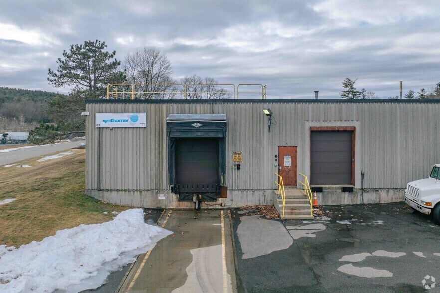 More Photos Of 83 Authority Dr, Fitchburg Warehouse For Lease