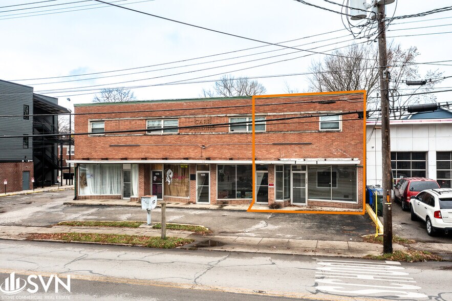 More Photos Of 1039 N Limestone, Lexington General Retail For Lease