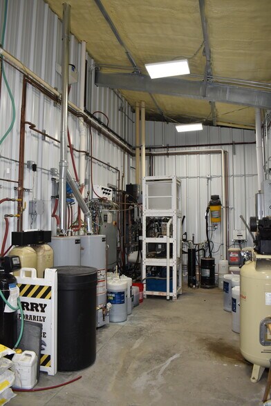 More Photos Of 504 W Front Ave, Joliet Specialty For Sale