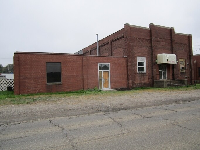More Photos Of 950 S Ellsworth Ave, Salem Warehouse For Lease