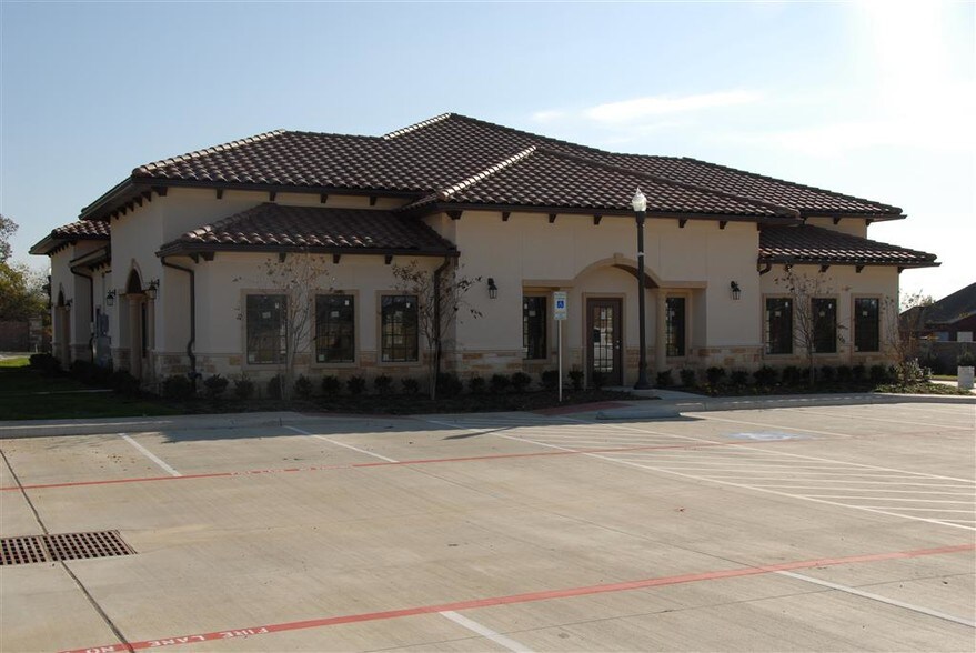 More Photos Of 3065 W Southlake Blvd, Southlake Unknown For Lease