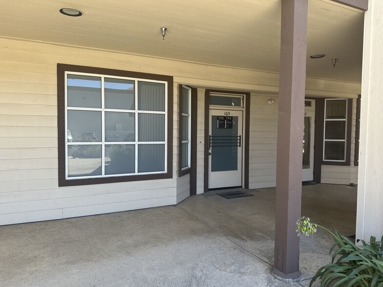 More Photos Of 240 E Highway 246, Buellton Office For Lease