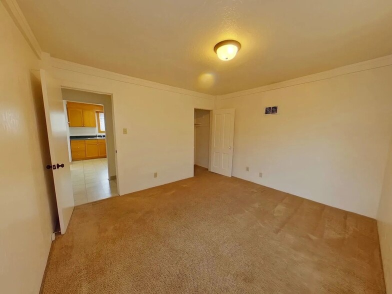 More Photos Of 1591 High St, Eugene Apartments For Sale
