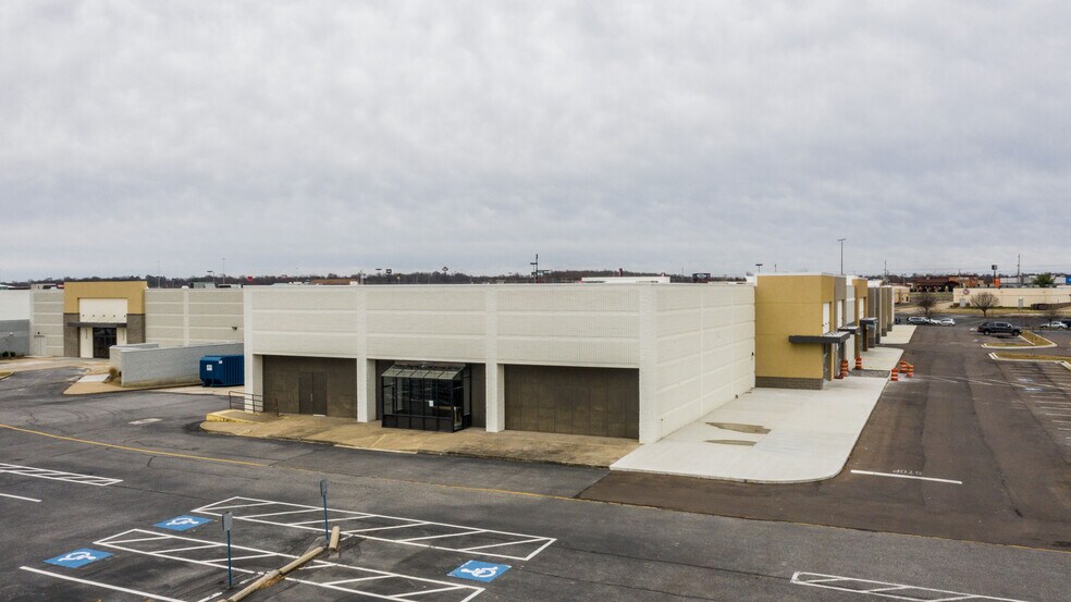 More Photos Of 3050 New Holt Rd, Paducah Storefront For Lease