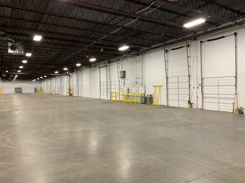 More Photos Of 5220-5320 Winner Rd, Kansas City Warehouse For Lease