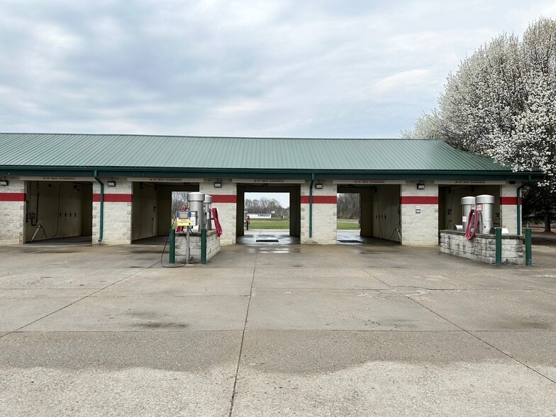 More Photos Of 2222 Spring Clean Ave, Terre Haute Carwash For Sale