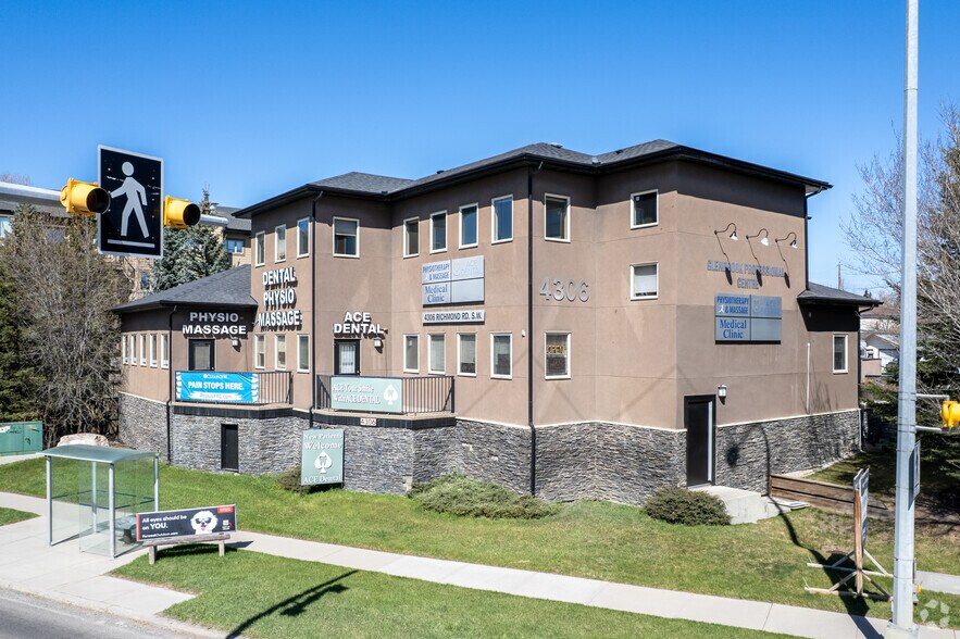 More Photos Of 4306 Richmond Rd SW, Calgary Medical For Sale