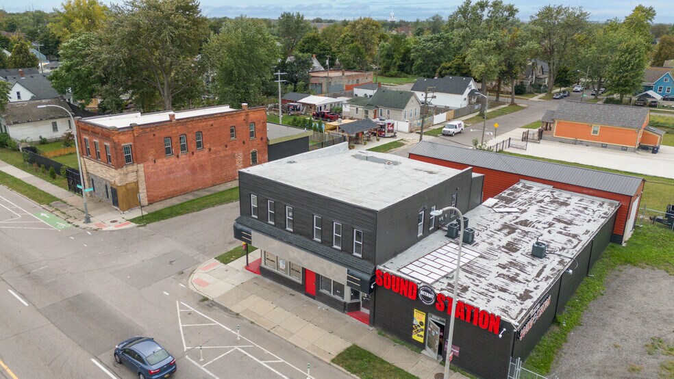 More Photos Of 4805 Livernois, Detroit Freestanding For Lease