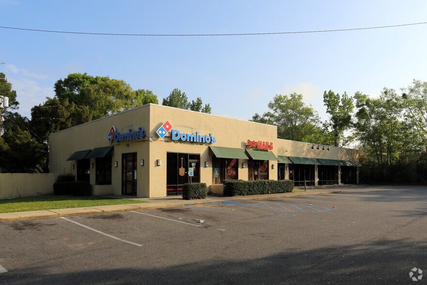 Primary Photo Of 1616 Government St, Mobile General Retail For Lease