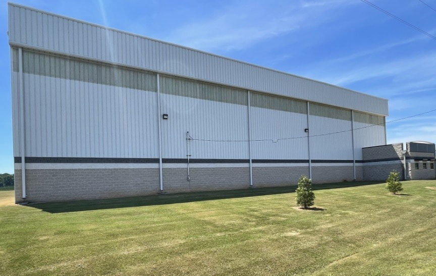 More Photos Of 105 Jarvis Brewer Dr, Rogersville Industrial For Lease