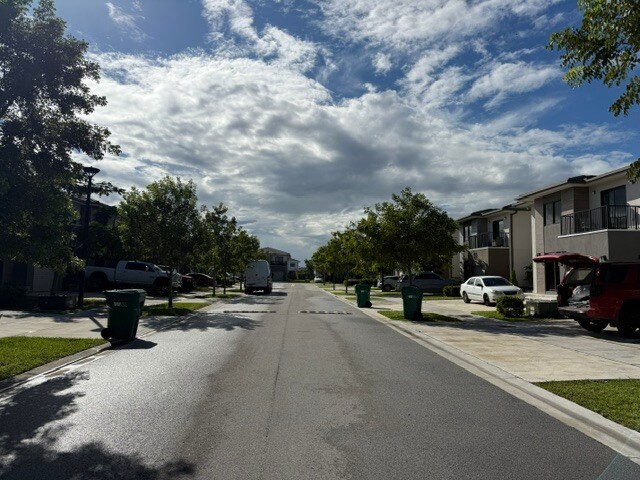 More Photos Of 107-245 NW 12th Ct, Homestead Apartments For Sale