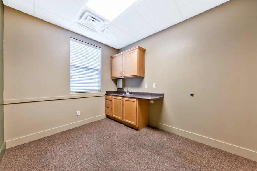 More Photos Of 7478 S Campus View Dr, West Jordan Medical For Lease