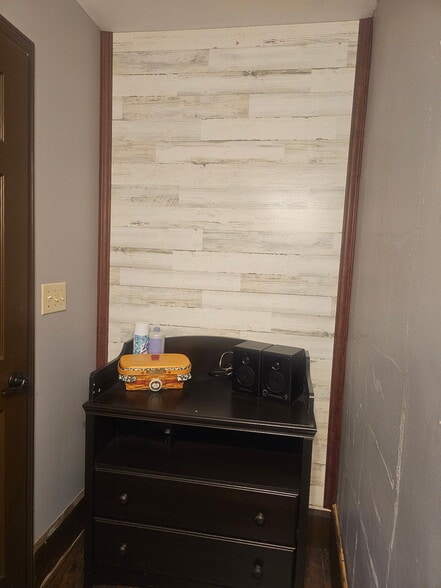More Photos Of 6 Mill St, Carthage Storefront For Sale