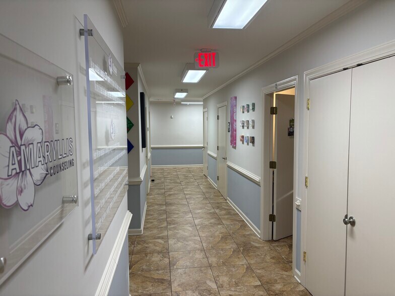 More Photos Of 30 Pointe Cir, Greenville Medical For Lease