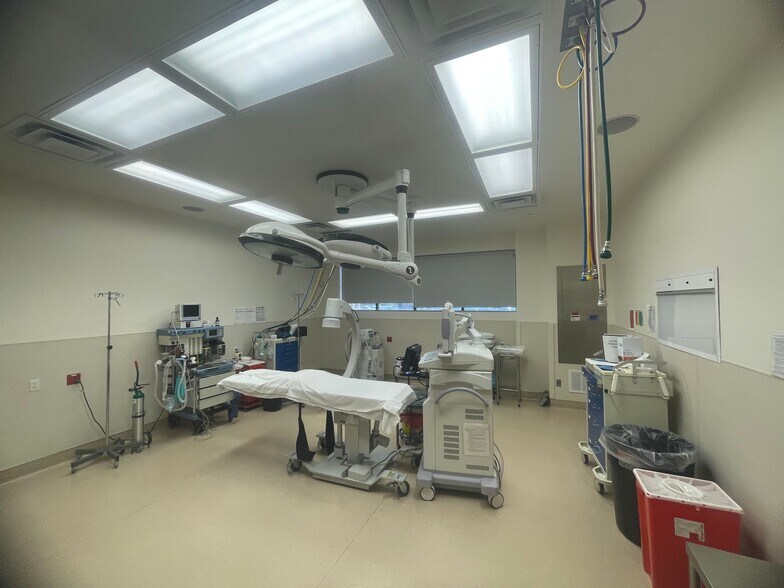 More Photos Of 7175 N Durango Dr, Las Vegas Medical For Lease