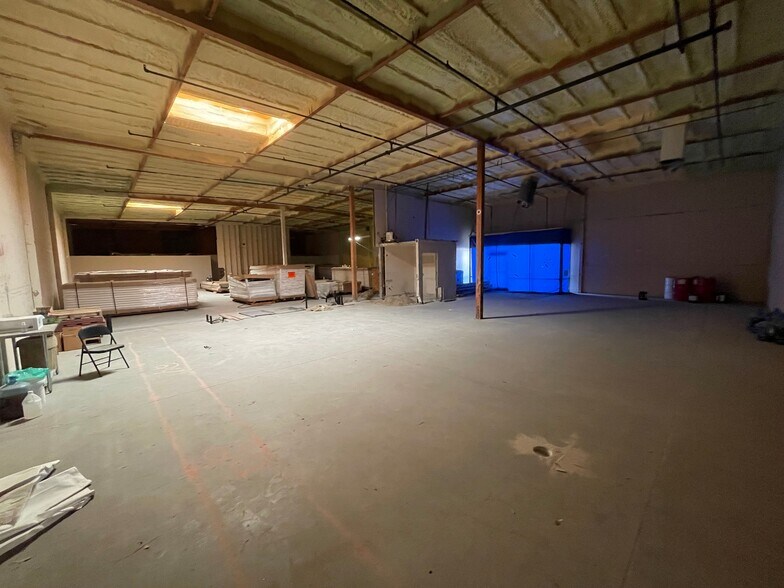 More Photos Of 68364 Commercial Rd, Cathedral City Warehouse For Sale