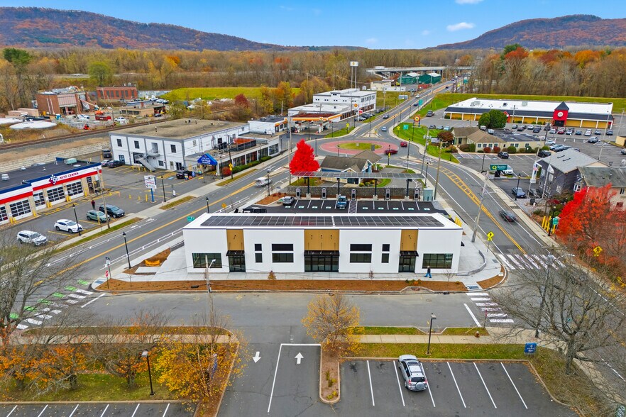 More Photos Of 5 Fulton Ave, Northampton General Retail For Lease