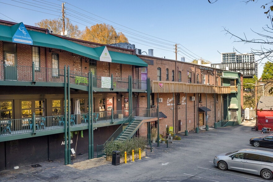 More Photos Of 2287-2293 Peachtree Rd NE, Atlanta Storefront Retail Office For Lease