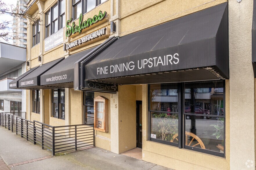 More Photos Of 315 Columbia St, New Westminster General Retail For Sale