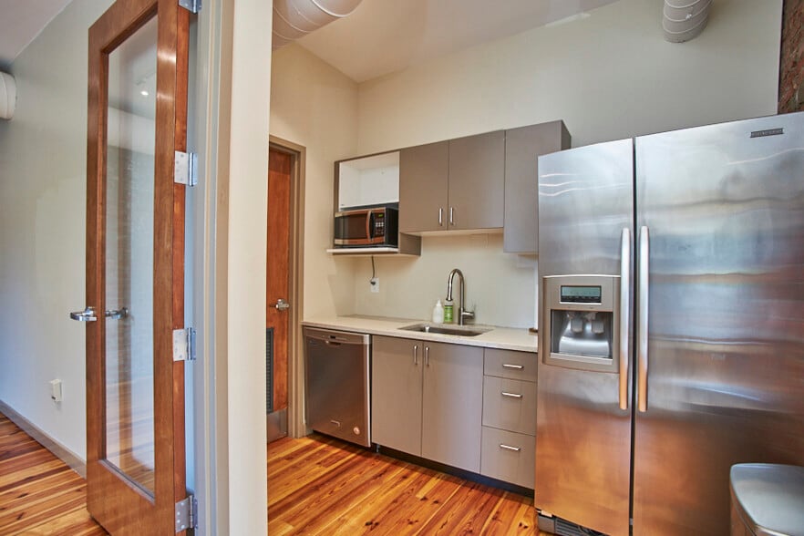 More Photos Of 1000 W Main St, Durham Loft Creative Space For Lease