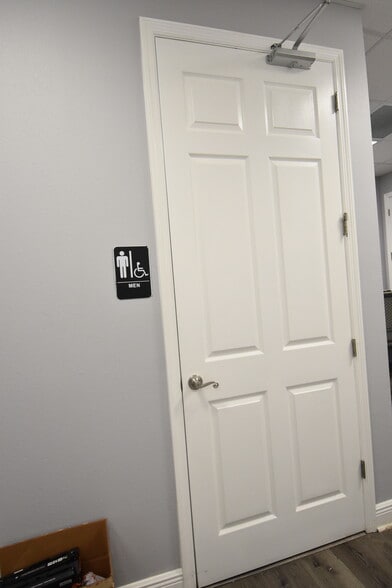 More Photos Of 1377 Providence Rd, Brandon Medical For Lease