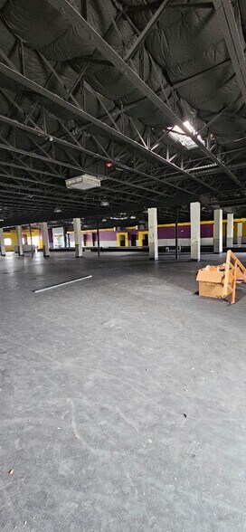 More Photos Of 5000 Montana Ave, El Paso Unknown For Lease