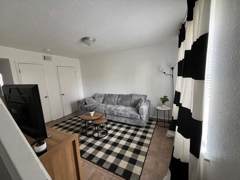 More Photos Of 1500 N Archusa Ave, Quitman Apartments For Sale