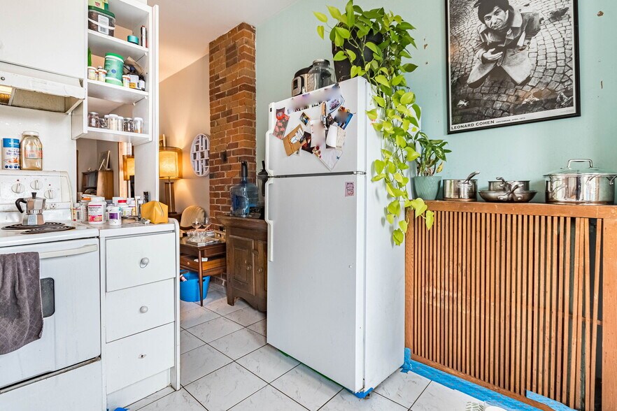 More Photos Of 530 Bathurst St, Toronto Land For Sale