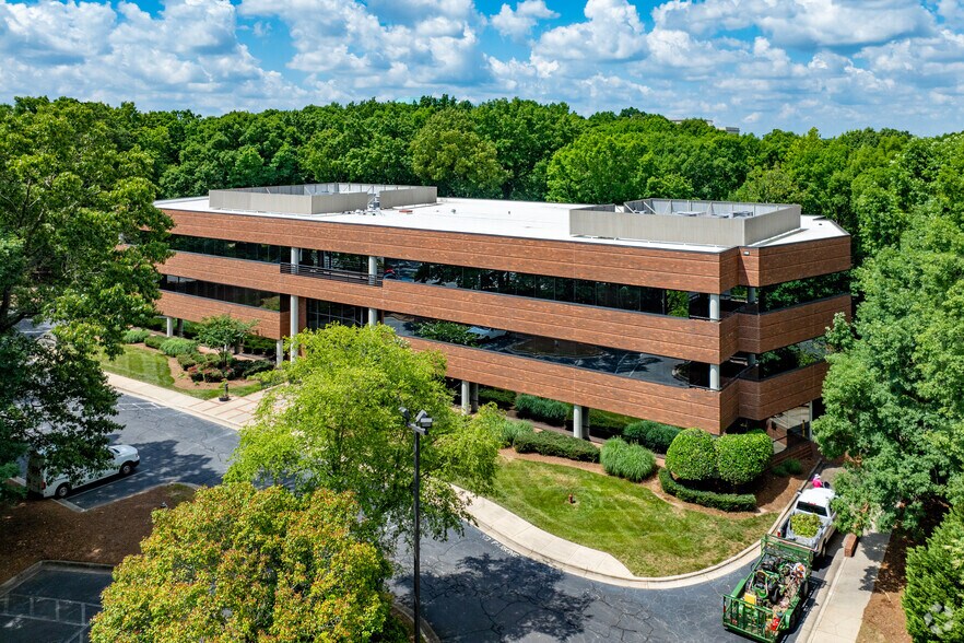 More Photos Of 3120 Highwoods Blvd, Raleigh Office For Lease