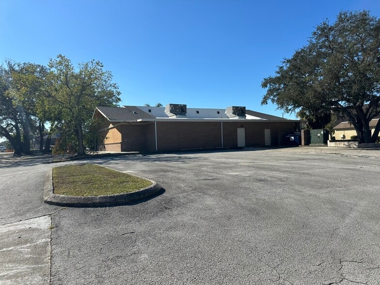 More Photos Of 2250 E Busch Blvd, Tampa Office For Sale