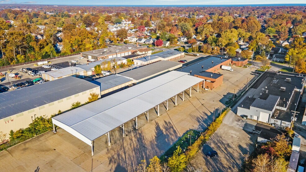 More Photos Of 15317 Chatfield Ave, Cleveland Warehouse For Lease