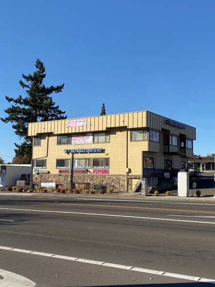 More Photos Of 10555 SE 82nd Ave, Portland Medical For Lease