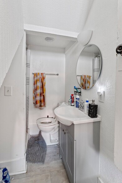 More Photos Of 94 Morris St, Charleston Apartments For Sale