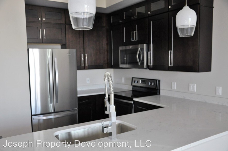 More Photos Of 4175 N Oakland Ave, Shorewood Multifamily For Sale