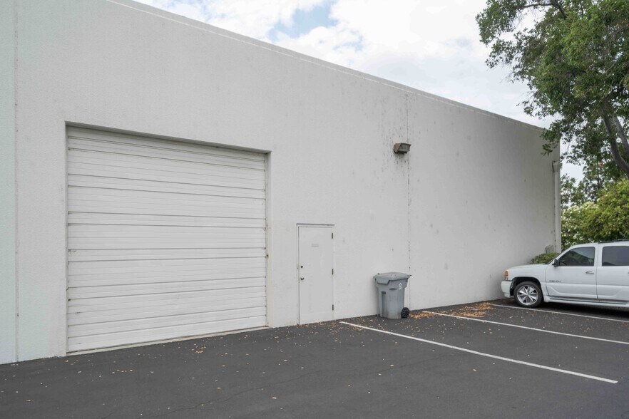 More Photos Of 44238 Fremont Blvd, Fremont Light Manufacturing For Lease